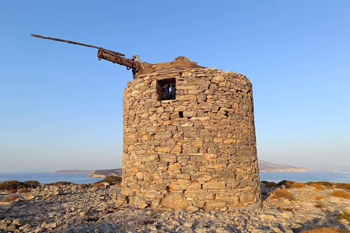 Hike To Windmill With 360 View To Aegean Small Cyclades Island Complexsitegallery