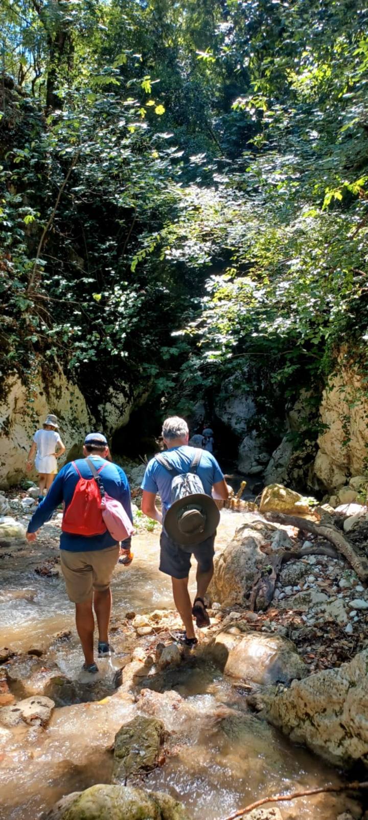 IMG Fb4beecdb15c635c2fd3abfb5ffdc327 V