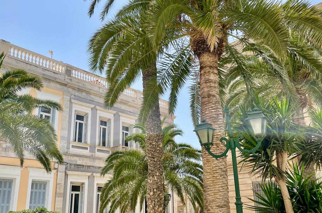 Ermoupoli walking food tour