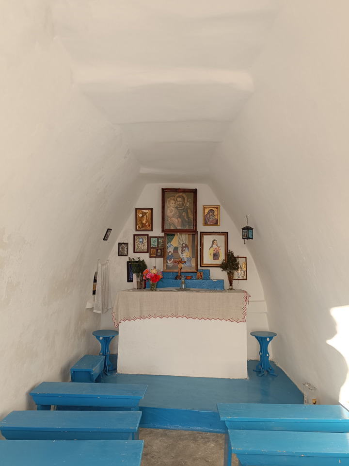IMG 20250508 191451 Country Hike Syros Wine Tasting Sitegallery