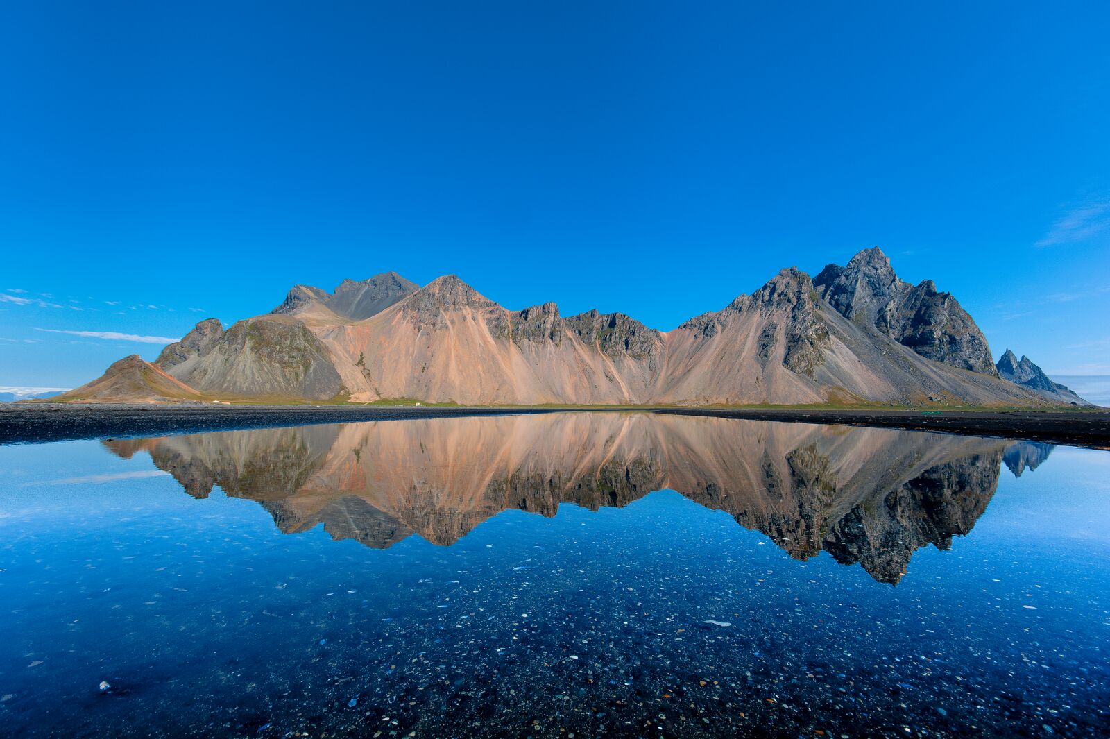 Large Vestrahorn Sumar Þorvarður Árnason 5 (1)